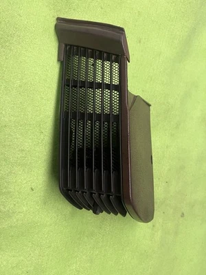 81 82 83 84 NISSAN DATSUN MAXIMA TABLERO DELANTERO VENTILACIÓN OEM DERECHO PASAJERO Foto 1 de 4