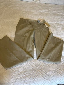 Dockers Mid-Rise Curvy Lightweight Khaki Pants Women’s Size 10 - Picture 1 of 6