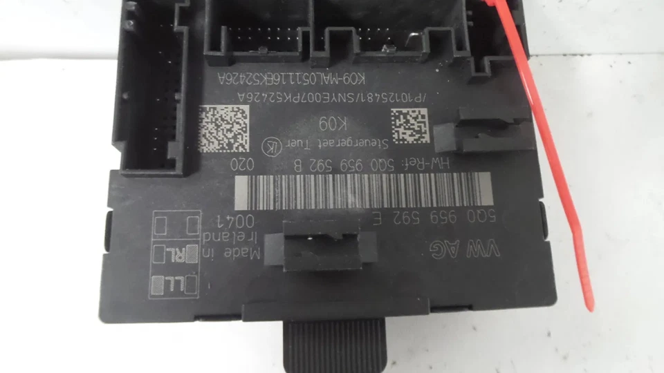 CENTRALINA CHIUSURA CENTRALIZZATA Audi A3 Cabriolet (8V7/8VE) 2017 5Q0959592E - Immagine 1 di 1