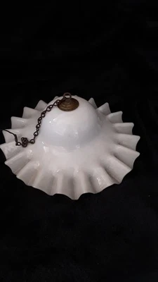 CAMPANA DE HUMO VINTAGE con borde de corteza de pastel Foto 1 de 4