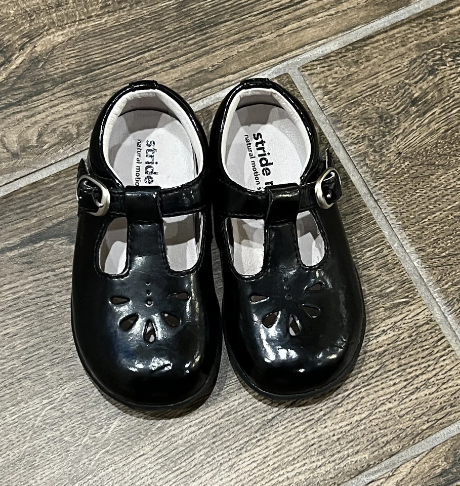 Stride Rite Mary Jane T-strap Black Patent  Leather Toddler Girls Size 5 1/2 W - Image 1 of 1