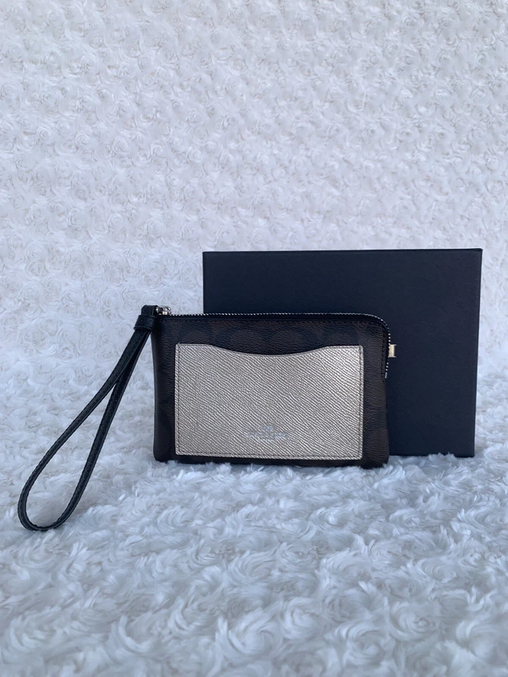 Coach Bag Wristlet Corner Zip Brown Black Platinum F22713