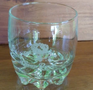 Vidrio Crown Royal Whiskey Starburst barra inferior rocas - Imagen 1 de 4