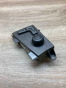 6930027 Delphi BMW E65 E66 Series Heated Seat Switch Button - Picture 1 of 7