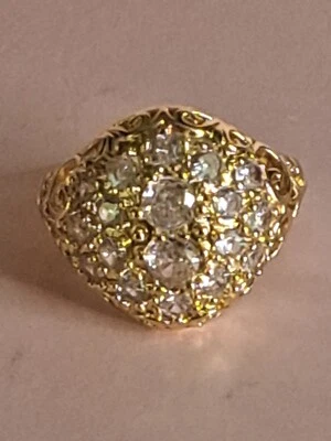 Racimo de piedras redondas de circonita con banda rellena de oro, talla 6 Foto 1 de 4