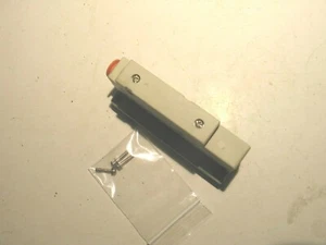 SMC SV MANIFOLD END PLATE W/ MOUNTING SCREWS P8065 - Imagen 1 de 5
