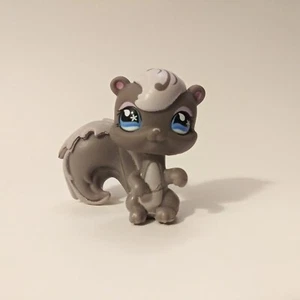 Littlest Pet Shop #484 - Sportiest Gray Grey Squirrel Teardrop Eyes LPS 2007 - Picture 1 of 3