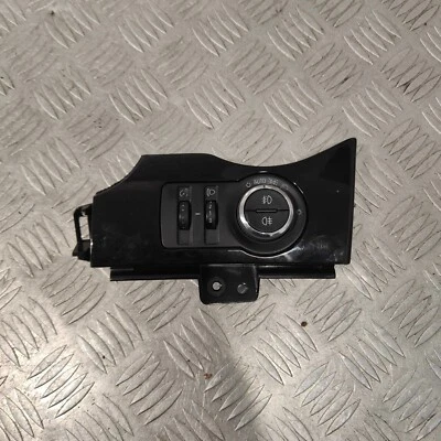 Chevrolet Orlando 2012 interruptor de control de faros 13301764 #1 Foto 1 de 4