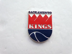 VINTAGE NBA SACRAMENTO KINGS FRIDGE MAGNET STANDING BOARD OLD SCHOOL RARE - Picture 1 of 2
