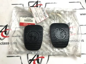 SET 2 UNIDADES GOMA PEDAL FRENO EMBRAGUE 145 / 146 / 155 GTV / SPIDER (916) OEM - Bild 1 von 7