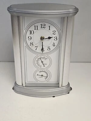 SILVER QUARTZ CLOCK WITH THERMOMETER AND HYGROMETER VINTAGE 2000 - Image 1 of 4