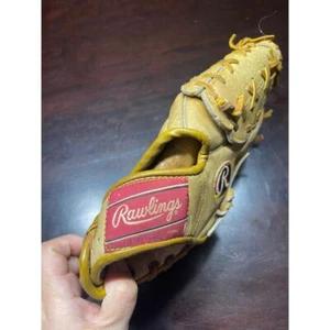 Rawlings Vintage Baseball Glove Leather Mitt Collectible Sports Equipment - Picture 1 of 4