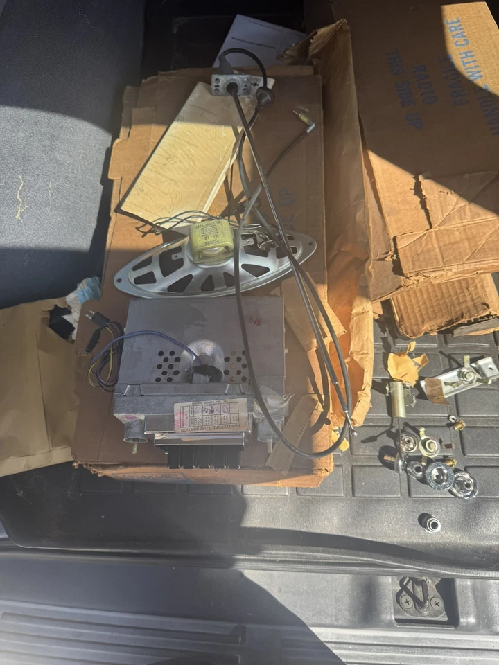 1968 Ford Falcon, Comet, Fairlane AM radio kit, NOS! C8DZ-18805-AA2 - Image 1 of 4