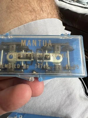 Mantua Tyco #811 freight trucks NEW IN ORIGINAL PACKAGE VINTAGE HO - Image 1 of 4