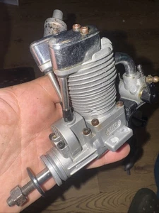 Aereo radiocomandato motore quattro tempi Saito FA-72 - Foto 1 di 10