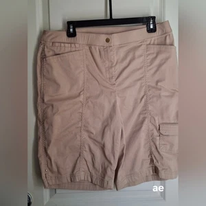 Zenergy By Chico's Womens Bermuda Sz 2 Travel Hiking Cruise Tropical Neutral - Picture 1 of 7