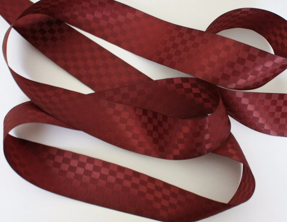 Cinta satinada doble cara JASDEE Dobby por yarda ancho 1/2", 3/4", 1", 1-1/2". Foto 1 de 1