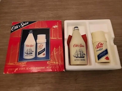 Antiguo juego de regalo vintage de especias para después del afeitado y desodorante NOS Foto 1 de 3