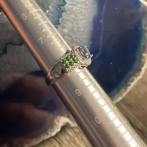 Anello a grappolo ovale in argento sterling 925 vero smeraldo verde naturale misura 8,25 - Foto 1 di 10