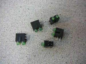 KINGBRIGHT 3mm Bi-Level Green LED Indicator Diffused 4-Pin/BLACK Housing  Qty.5 - Picture 1 of 1