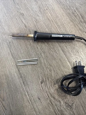 Kit Soldador Eléctrico Chicago 30W 120V + 4 Puntas de Repuesto Foto 1 de 4