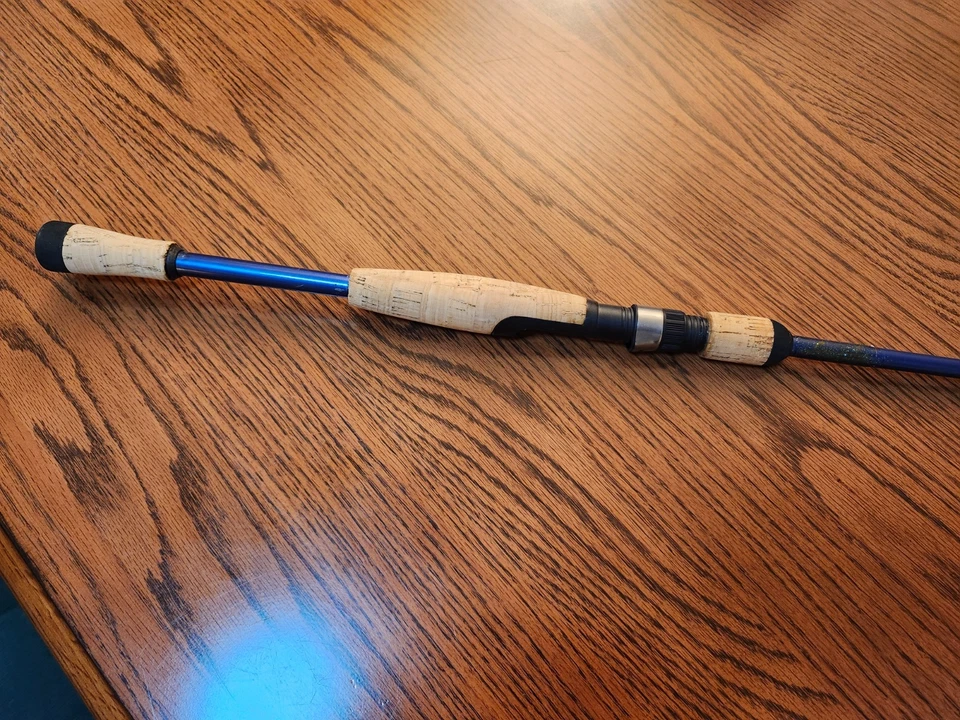 Varilla giratoria de grafito de 7' Lamiglass con luz media Foto 1 de 4