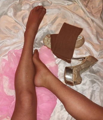 VTG SILKY NUTMEG TAN SZ L 3 PACK SHAPING HOSIERY PANTYHOSE NIP 3 PAIR NEW NYLONS - Image 1 of 4