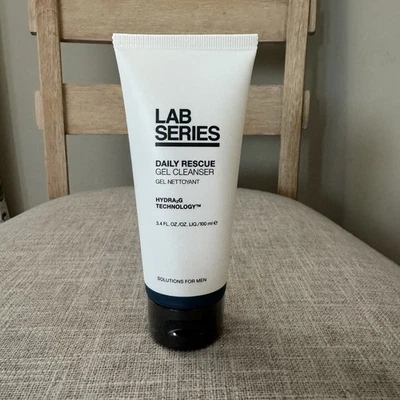 Gel de limpeza masculino Lab Series Daily Rescue 3,4 oz/100 ml novo - Imagem 1 de 2