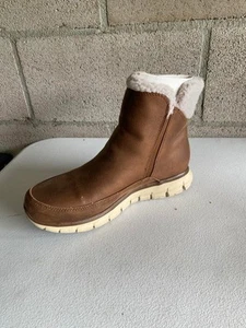 Skechers Women's Synergy-Short Quarter Zipper Boot with Sherpa  9 M US - Picture 1 of 8