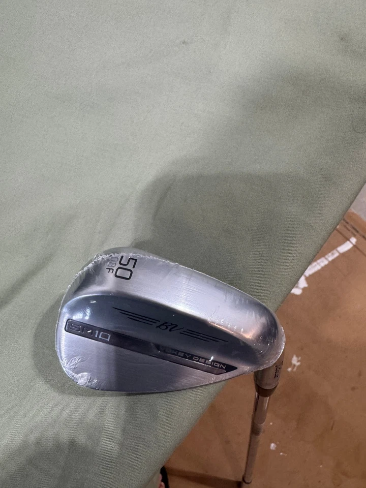 NEW Titleist SM10  50  8  F   Wedge  TOUR CHROME - Image 1 of 1