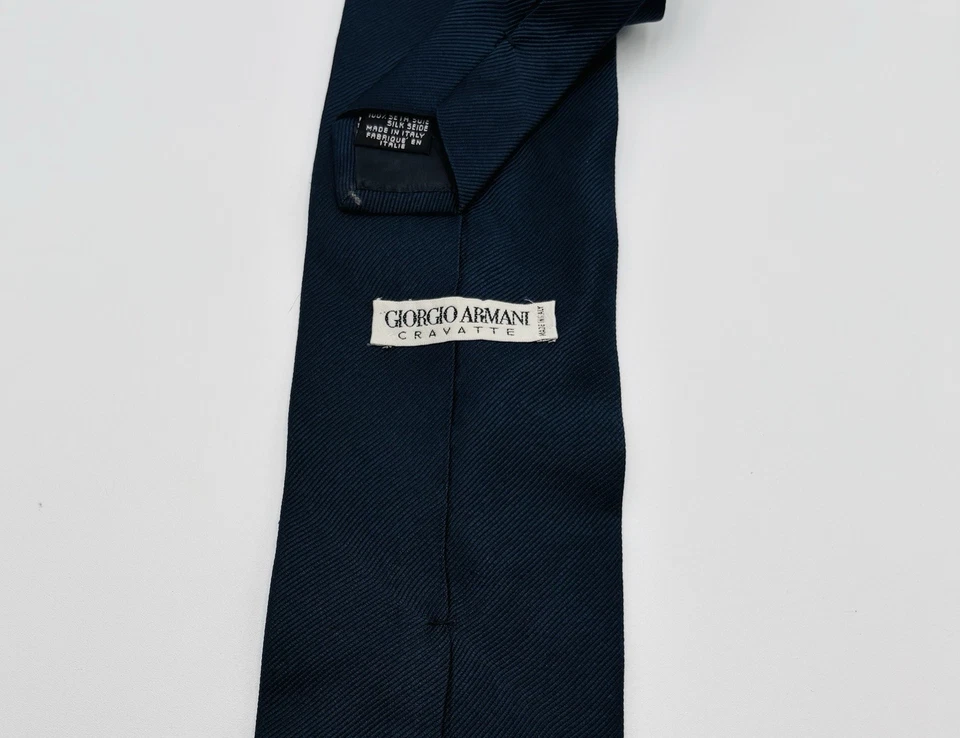GIORGIO ARMANI CORBATA PARA HOMBRE 100% SEDA LUJO BRILLO AZUL HECHA EN ITALIA Foto 1 de 3