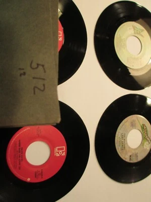 LOT of 4 ELEKTRA Records   45 RPM 512B35 — 第 1/4 张图片