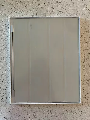 Apple iPad 2 / 3 Smart Cover LEATHER CREAM - MD305LL/A - Image 1 of 2