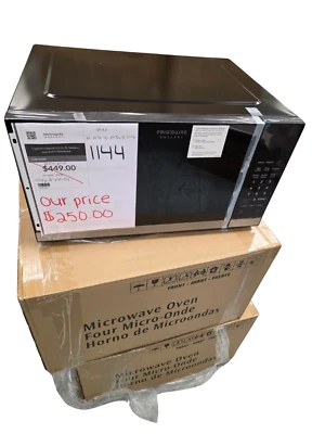 Frigidaire GMBS3068BF 2,2 ft³ Horno microondas de encimera con 1.100 W Foto 1 de 4