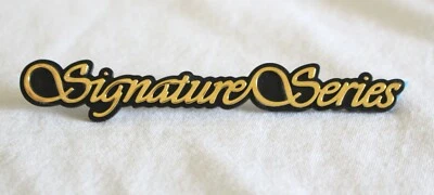 1998 - 2002 LINCOLN TOWN CAR "SIGNATURE SERIES" 24K GOLD PLATED SIDE EMBLEM NAME - Image 1 of 2