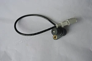 Audi A6 C6 A4 B7 B6 VW Phaeton Crankshaft Position Sensor 2.0-3.0L 2002- - Picture 1 of 1