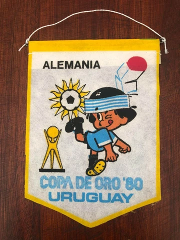 Original Uruguay 1980 FIFA World Champions Cup pennant GERMANY Cover