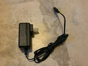 LEADER ELECTRONICS MT20-21120-A00F AC Power Supply Adapter Charger 12V DC 750mA - Picture 1 of 3