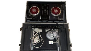 Numark NS7 DJ Set W/ Mask, Stands, Case, NSFX controller And All Cables - Picture 1 of 3