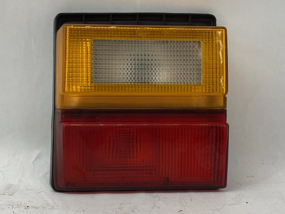 Luz trasera derecha Audi 100 1980-1992 montaje interior lámpara freno 443945226 Foto 1 de 4