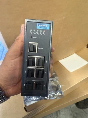 Advantech EKI-7706E-2FI-AE 🌐 Industrial Ethernet Switch 4FE+2SFP NEW - Image 1 of 4