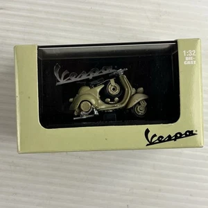 New Ray 1:32 Diecast Piaggio VESPA 125 6 Giorni ( 1952 ) New In Box - Picture 1 of 10