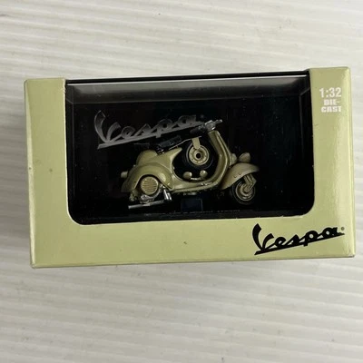New Ray 1:32 Diecast Piaggio VESPA 125 6 Giorni ( 1952 ) New In Box - Image 1 of 4