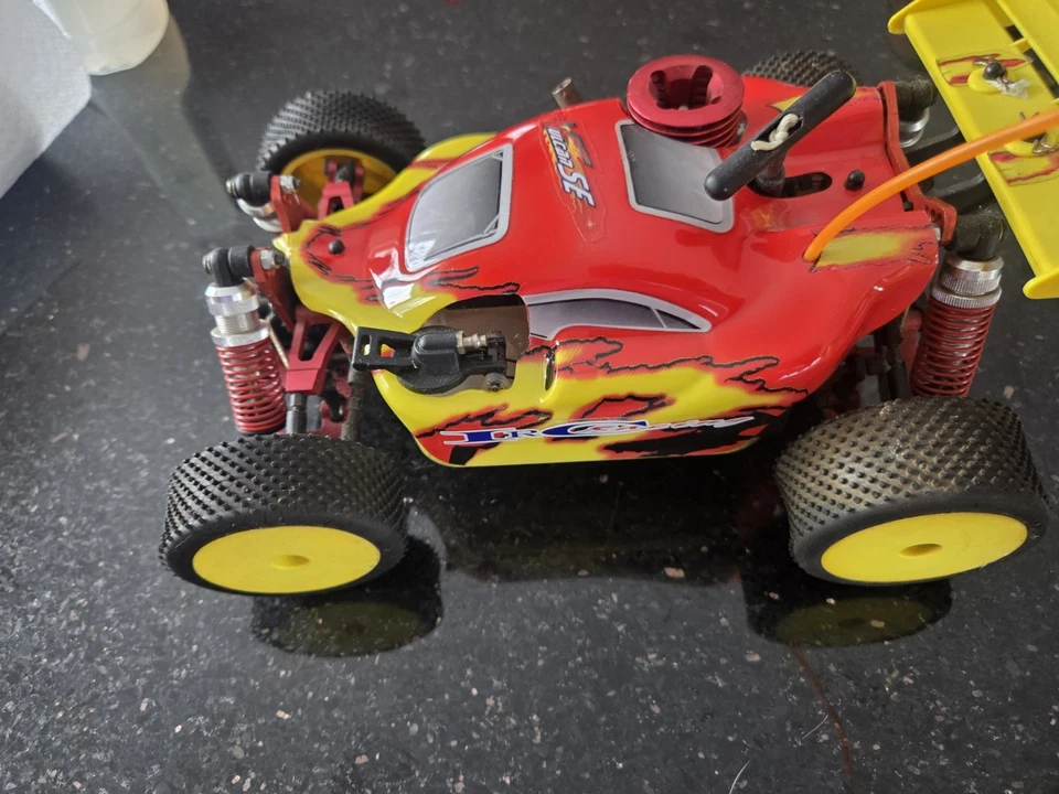 IRC Racing Vulcan SE 1/16 Scale Nitro Buggy. Used. - Image 1 of 4