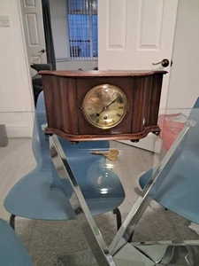 Stunning Antique or Vintage Mantel Clock from Armstrong of Manchester, Working  - Foto 1 di 13