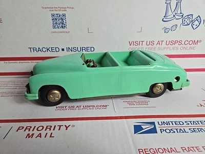 TOY FOUNDERS KAISER CONVERTIBLE CAR WIND UP PLASTIC TOY 1950s IN Green, *AS IS* - Image 1 of 4