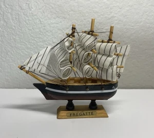 Modelo de velero de madera decoración miniatura velero modelo de barco pirata - Imagen 1 de 6