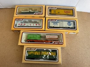 LOT of 6 LIFE LIKE HO Box Car Mixed Lot - Picture 1 of 4