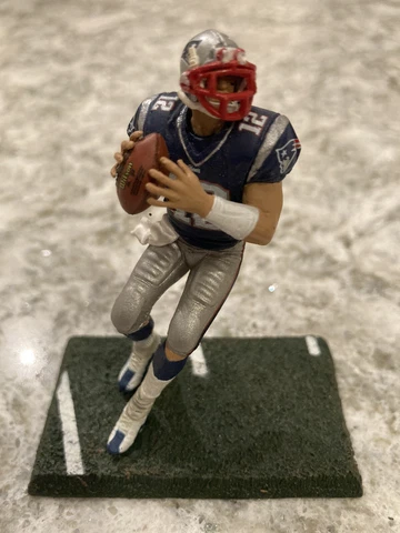 Tom Brady Patriots McFarlane Series 3 Action Figurine (2004) Cover