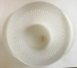 2 Vegetable Fruit Noodle 11" Plastic Colander Wash Basket Handles Opaque NEW - Picture 1 of 4